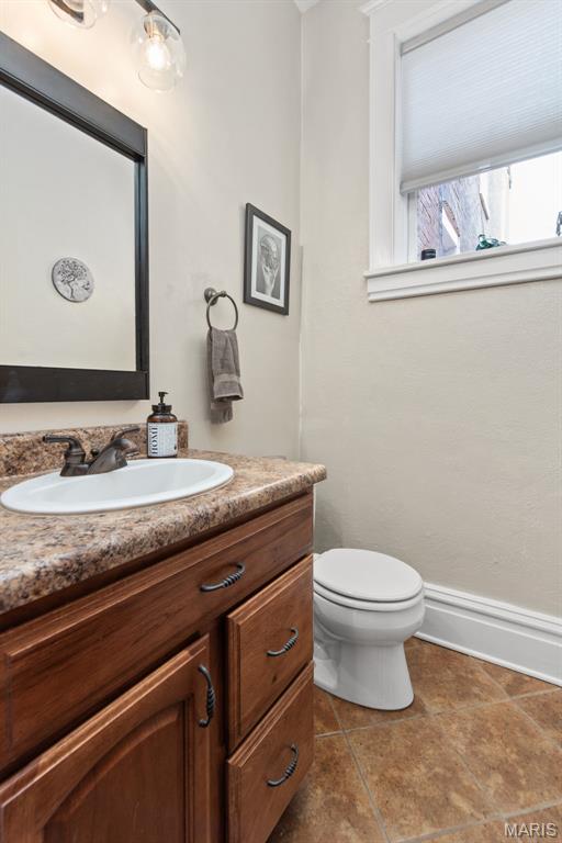1944 Provenchere Place St. Louis, MO 63118 - Photo 25 of 54