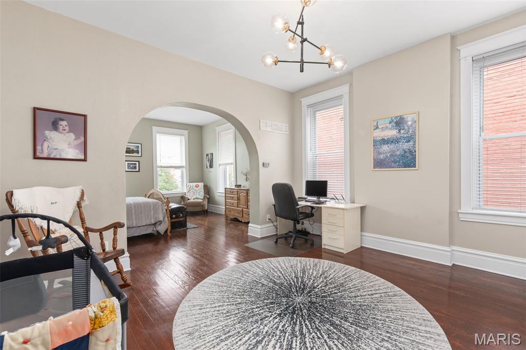1944 Provenchere Place St. Louis, MO 63118 - Photo 36 of 54
