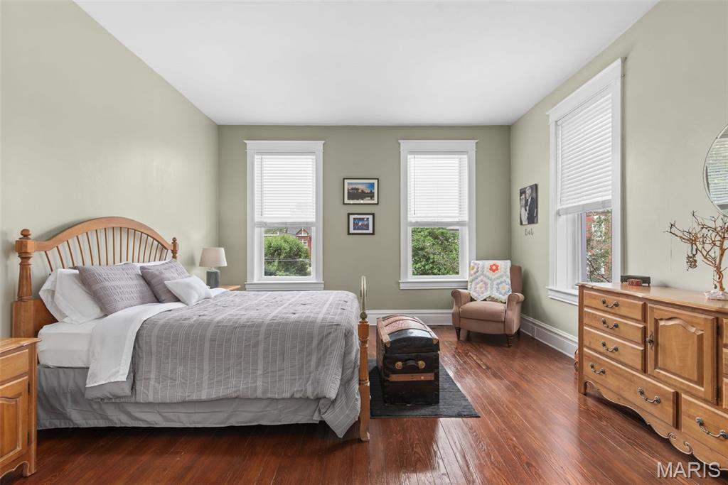 1944 Provenchere Place St. Louis, MO 63118 - Photo 38 of 54