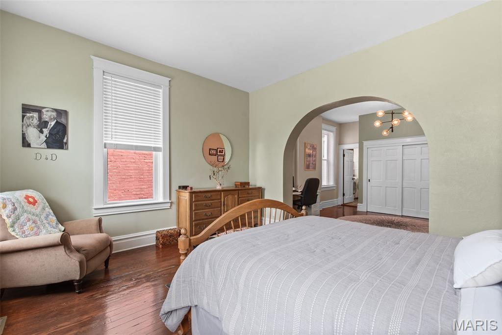 1944 Provenchere Place St. Louis, MO 63118 - Photo 39 of 54