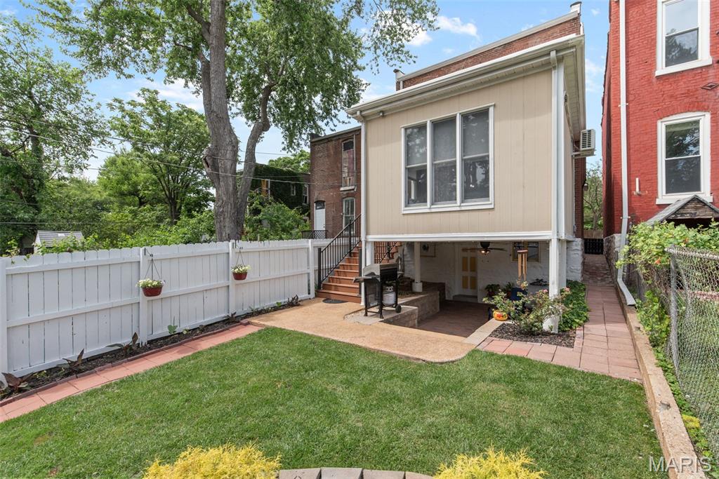 1944 Provenchere Place St. Louis, MO 63118 - Photo 44 of 54