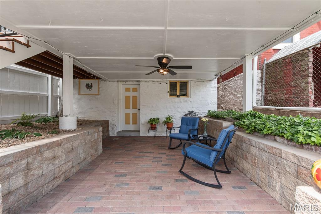 1944 Provenchere Place St. Louis, MO 63118 - Photo 45 of 54