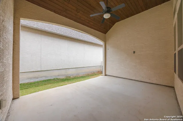 a view of a room with an empty space