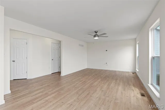 $408,183 | 3839 Sonora Stone Drive, Florissant, MO 63031