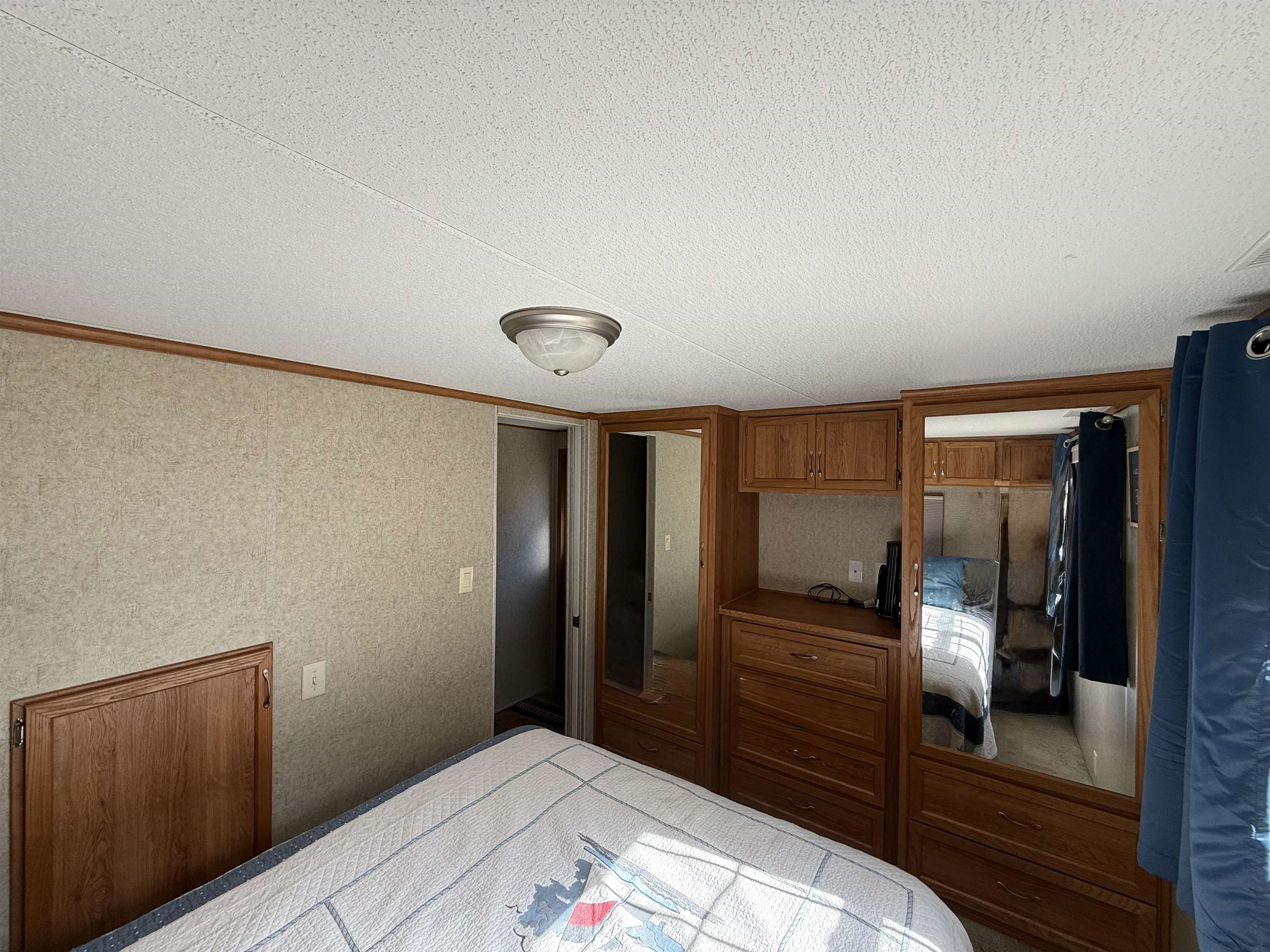 24 Dock Road, Unit 18 Gilford, NH 03249 - Photo 15 of 19