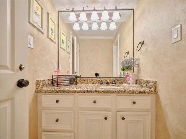 $2,500 | 16623 Manningtree Lane, Spring, TX 77379