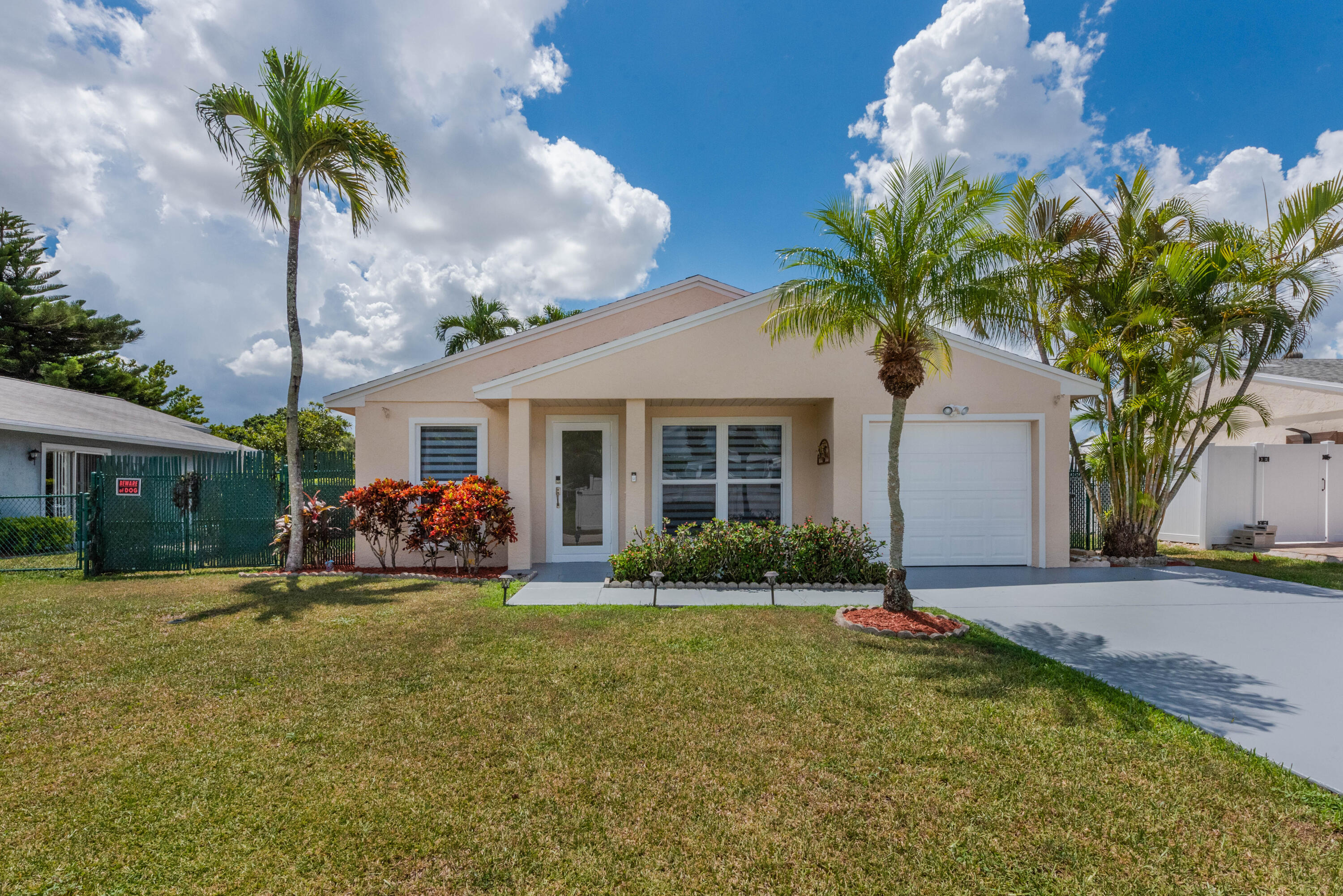 8432 Summer Field Place Boca Raton, FL 33433 - Photo 1 of 22 exterior