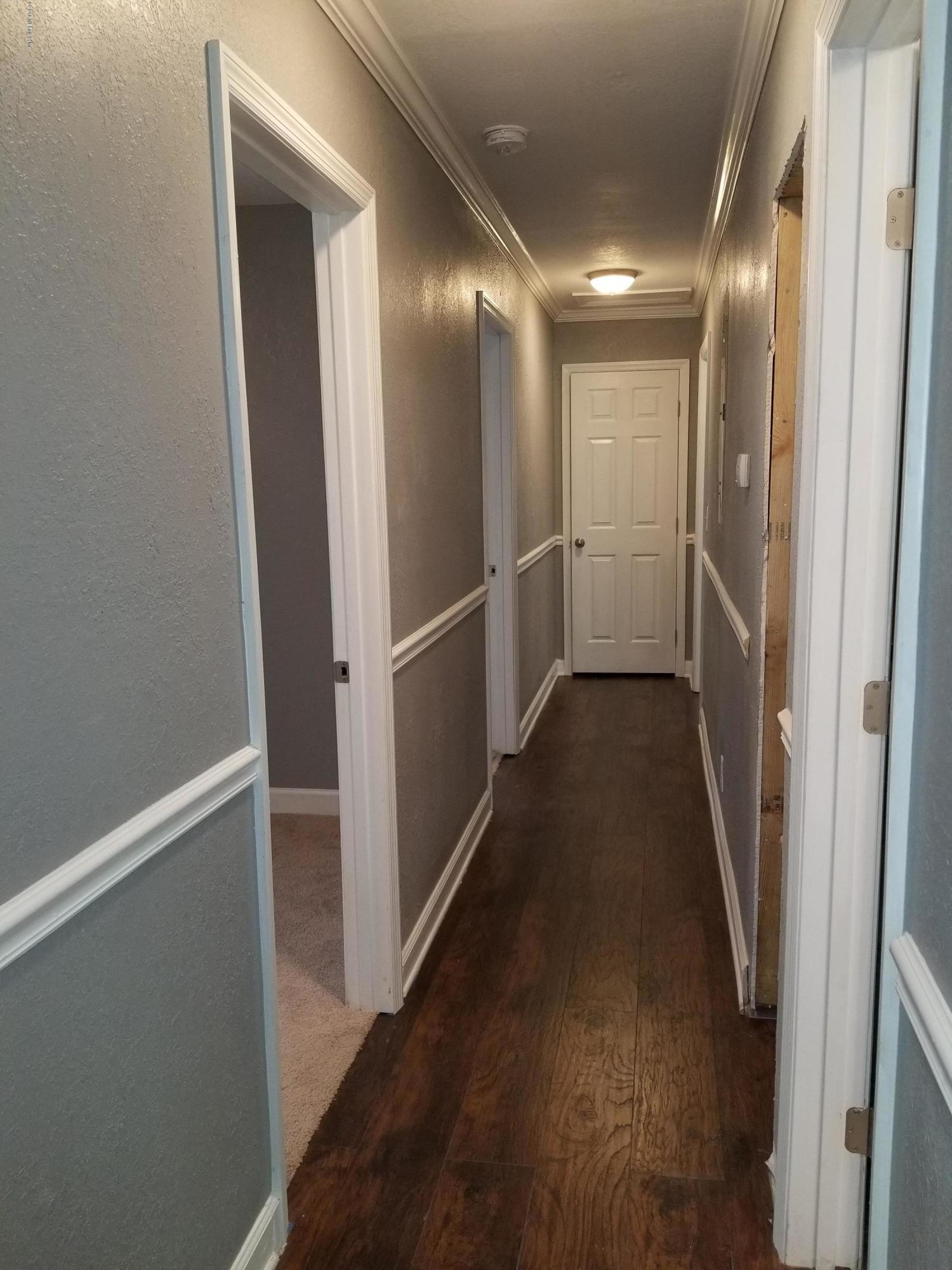 1222 Millson Road Jacksonville, FL 32221 - Photo 8 of 28 Hallway1