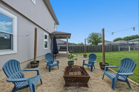 $335,000 | 605 Holbrooke Street, Hutto, TX 78634