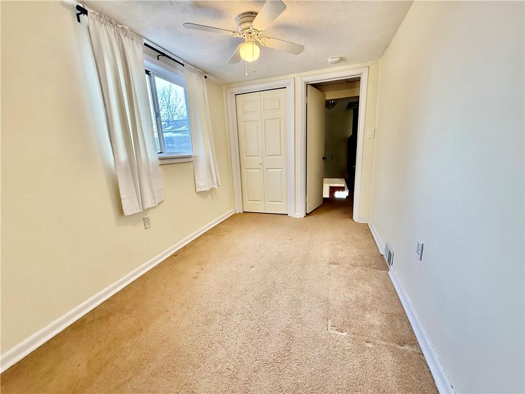 2298 Evergreen Road Pittsburgh, PA 15237 - Photo 17 of 29 Bedroom at the top of the steps.
