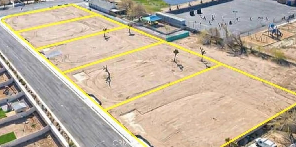 3 Valencia Street Hesperia, CA 92345 - Photo 3 of 3 a view of a swimming pool with an outdoor seating