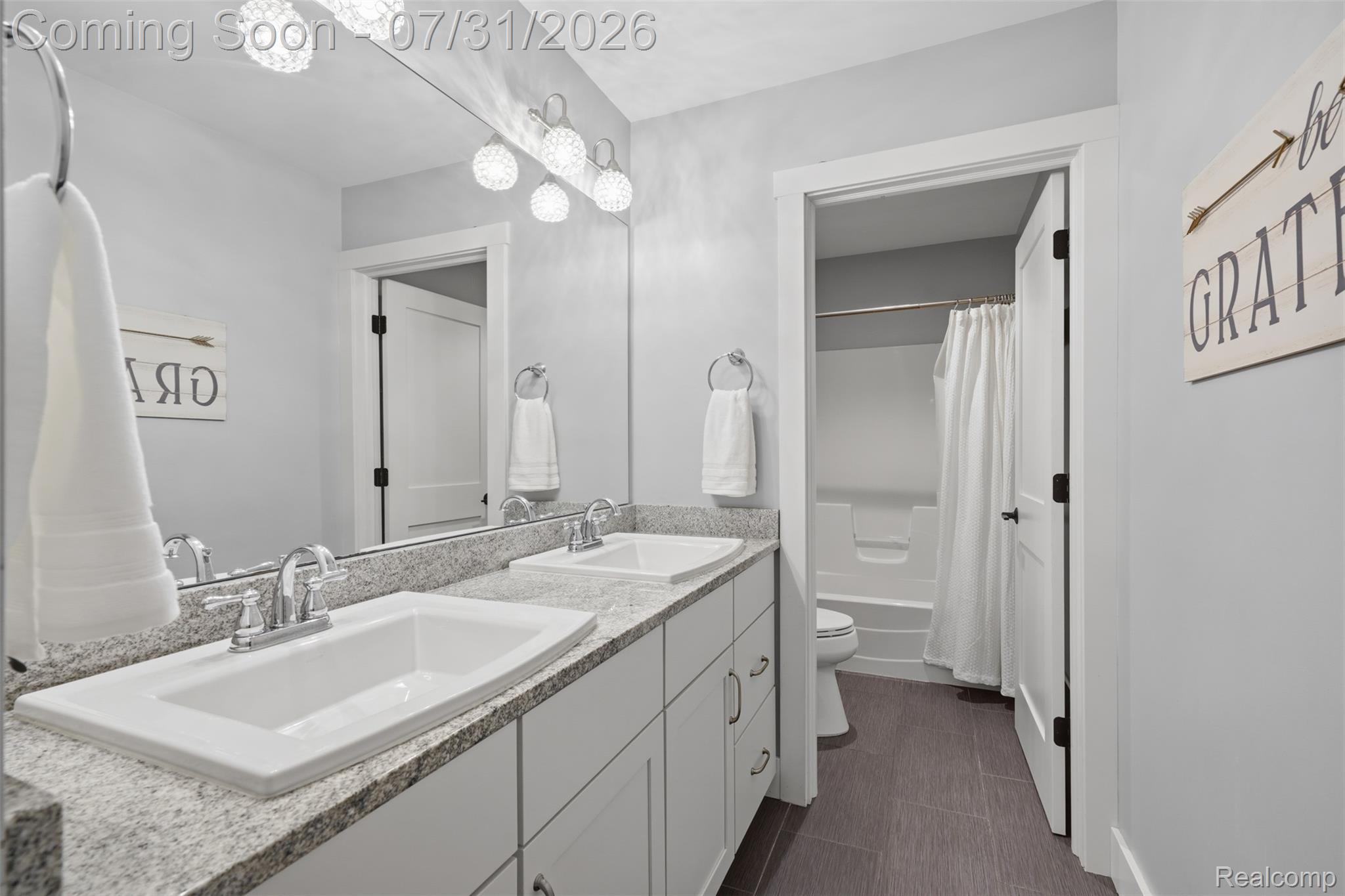 8303 Hilton Road Brighton, MI 48114 - Photo 34 of 72 2nd floor full bath with double vanities