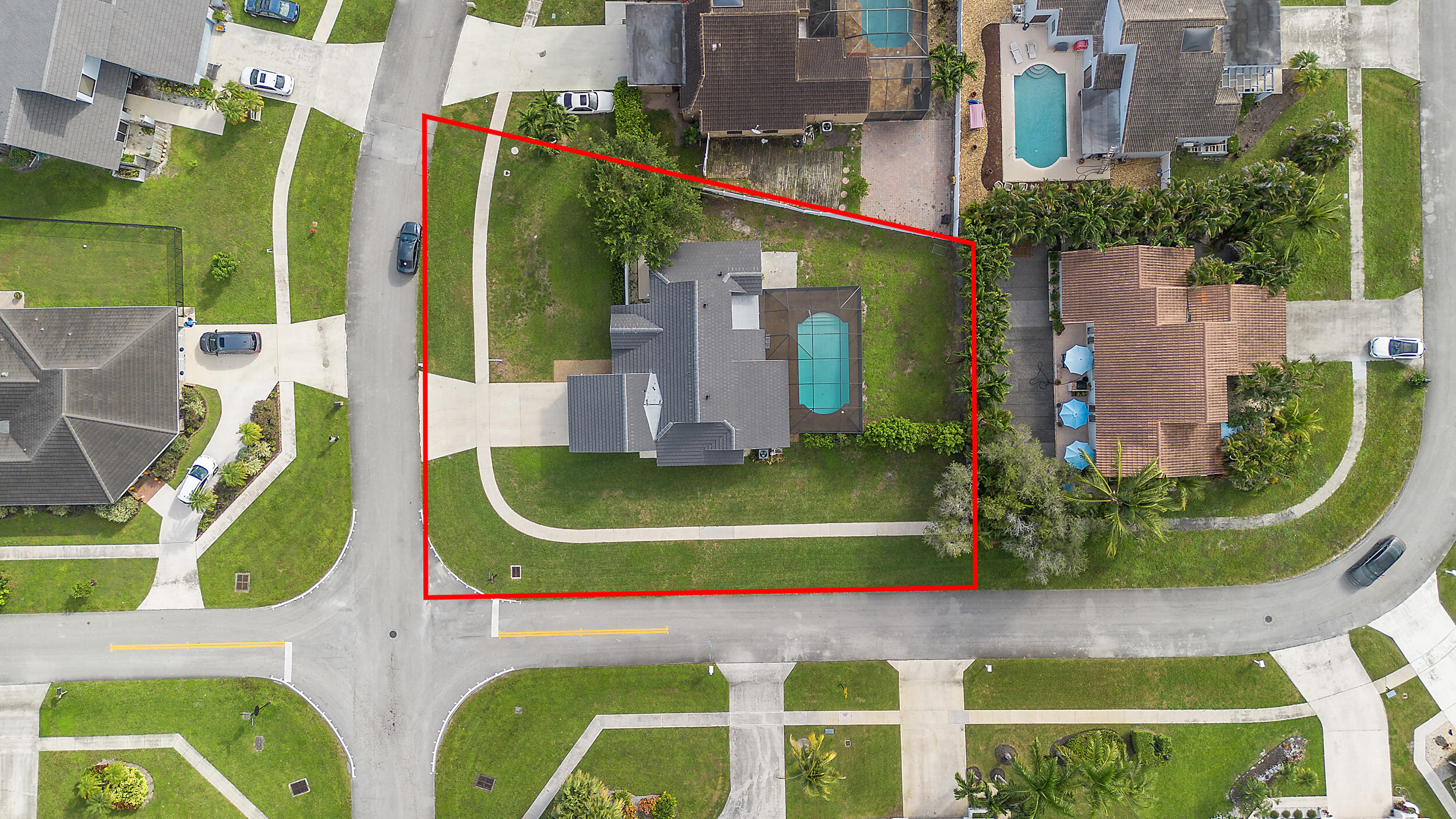 22301 Ensenada Way Boca Raton, FL 33433 - Photo 38 of 44 an aerial view of residential house with outdoor space and swimming pool