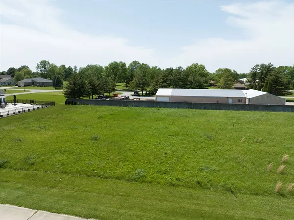 $15,900 | Lot 4 Broadmoor, Mattoon, IL 61938