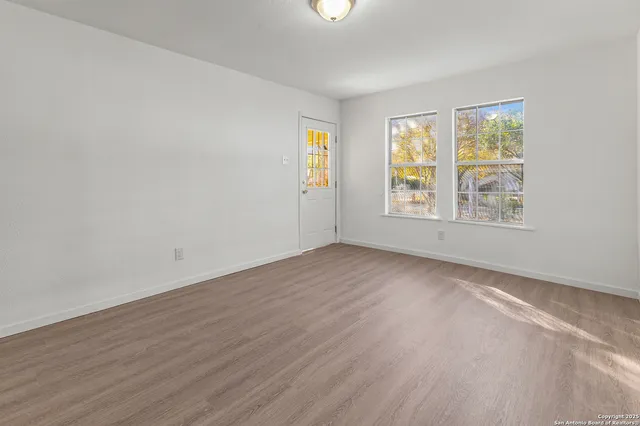 $183,900 | 503 Vickers Avenue, San Antonio, TX 78211