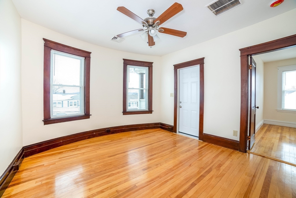 82 Tower Street, Unit 3 Worcester, MA 01606 - Photo 5 of 25