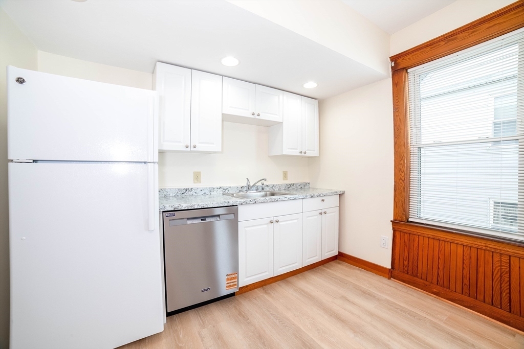 82 Tower Street, Unit 3 Worcester, MA 01606 - Photo 8 of 25