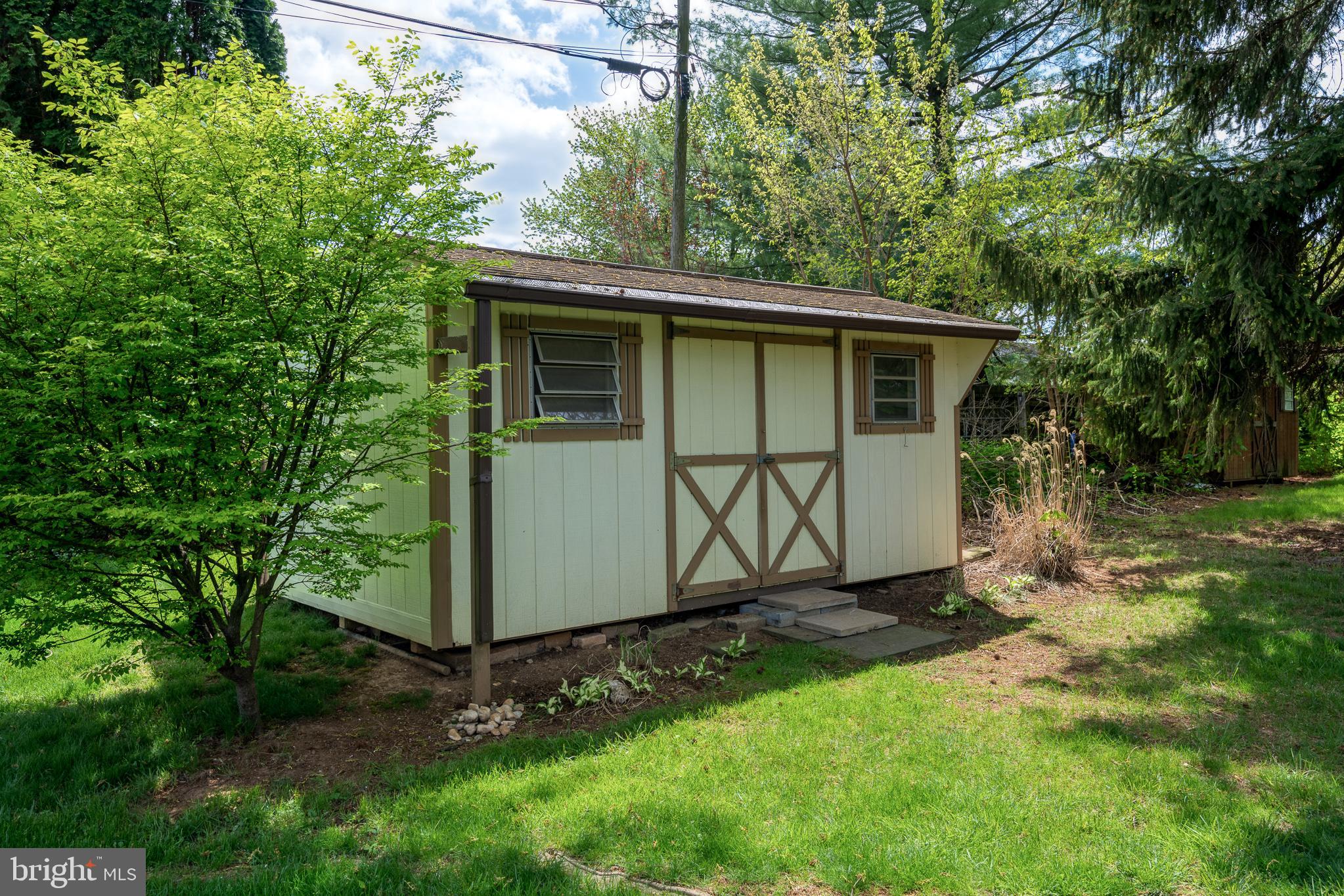 27 Pfautz Avenue Lititz, PA 17543 - Photo 25 of 25 a view of backyard with a barn and large trees