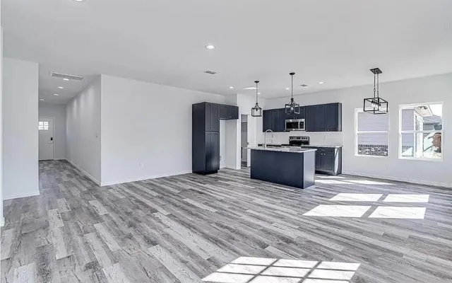 $2,495 | 125 North Magnolia Street, Crowley, TX 76036