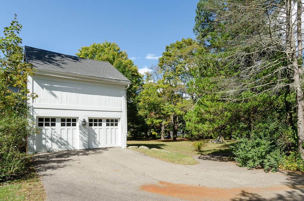 15 Ray Road Wrentham, MA 02093 - Photo 4 of 30