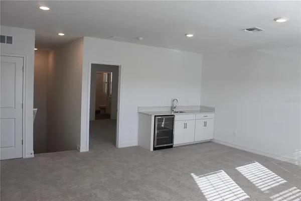 a view of utility room