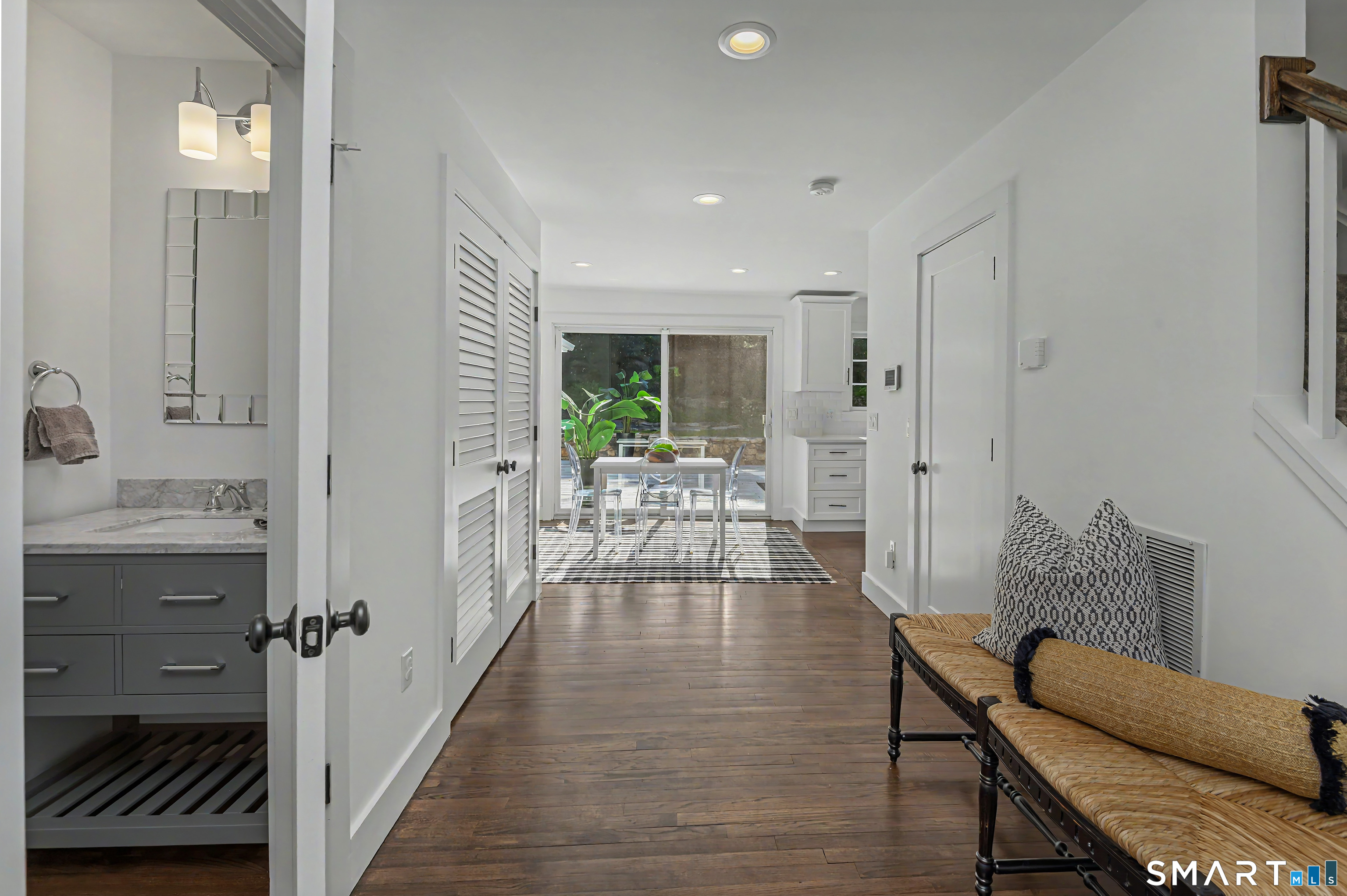 564 Barrack Hill Road Ridgefield, CT 06877 - Photo 5 of 40