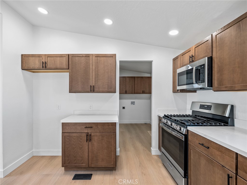 11623 Desert View Road Pinon Hills, CA 92372 - Photo 13 of 47