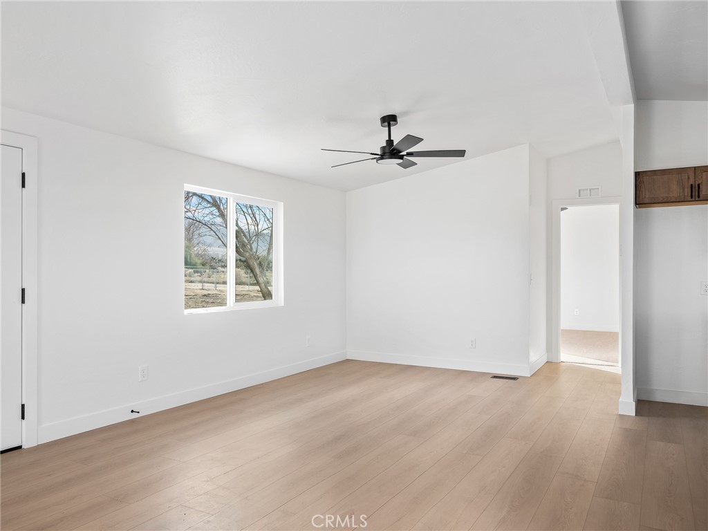 11623 Desert View Road Pinon Hills, CA 92372 - Photo 5 of 47