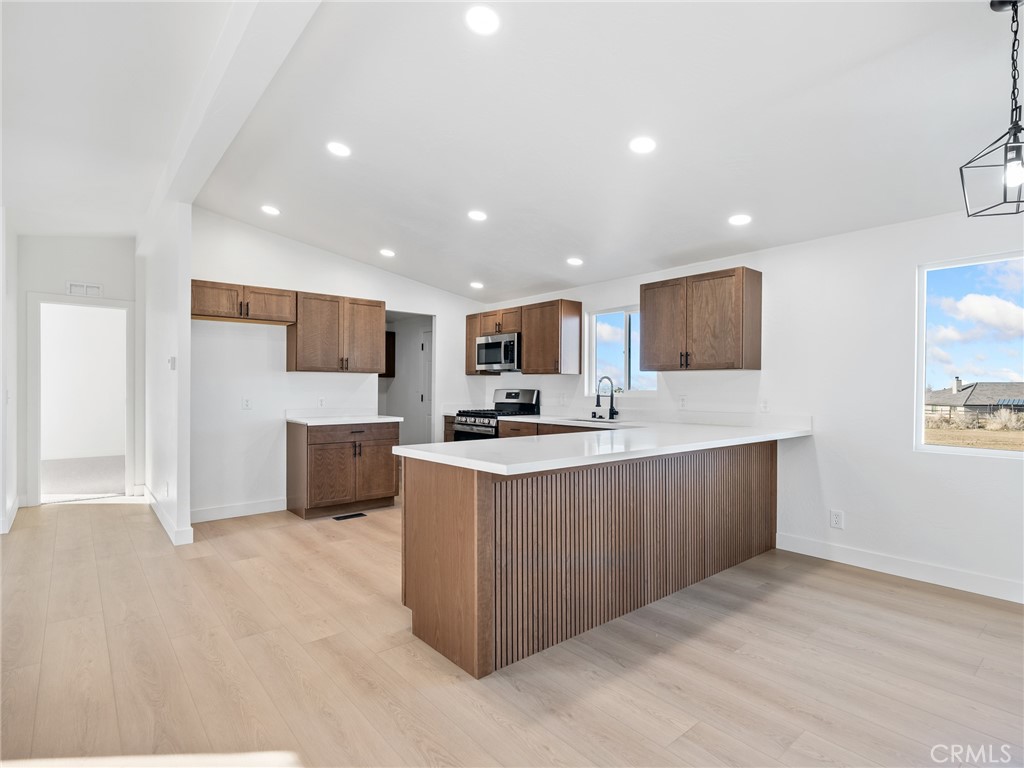 11623 Desert View Road Pinon Hills, CA 92372 - Photo 9 of 47