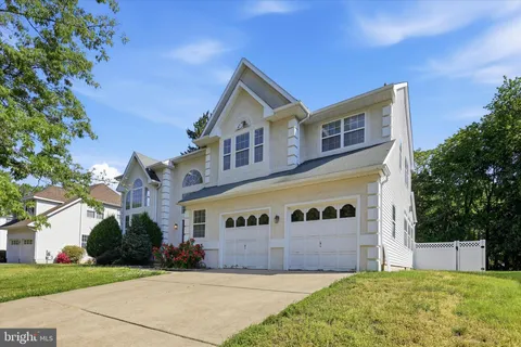 $615,000 | 5 Farmingham Drive, Sewell, NJ 08080