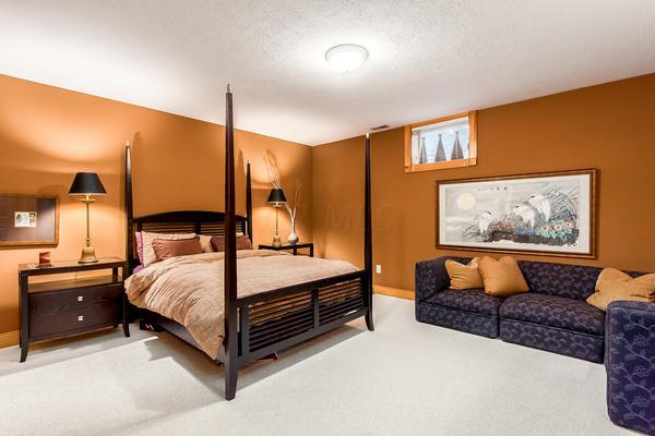 5227 Linworth Road Columbus, OH 43235 - Photo 18 of 25 Gallery Image 18