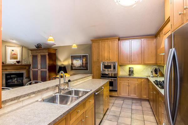 5227 Linworth Road Columbus, OH 43235 - Photo 7 of 25 Gallery Image 7