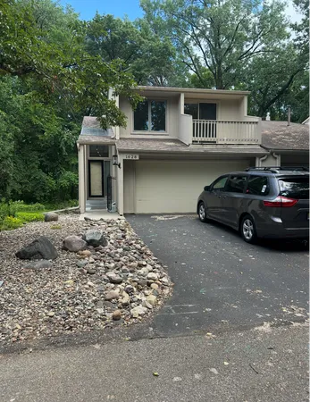 $2,600 | 1628 Comstock Lane North, Plymouth, MN 55447