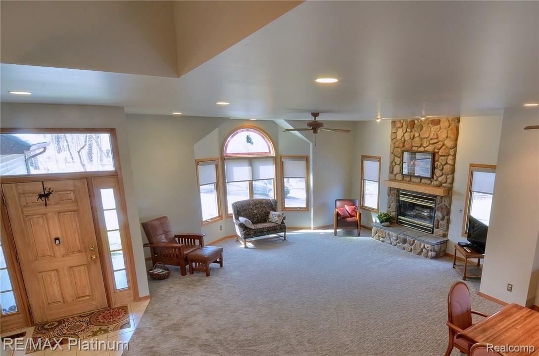 1657 East Rattalee Lake Road Holly, MI 48442 - Photo 5 of 45 Great_Room_From_Above.jpg