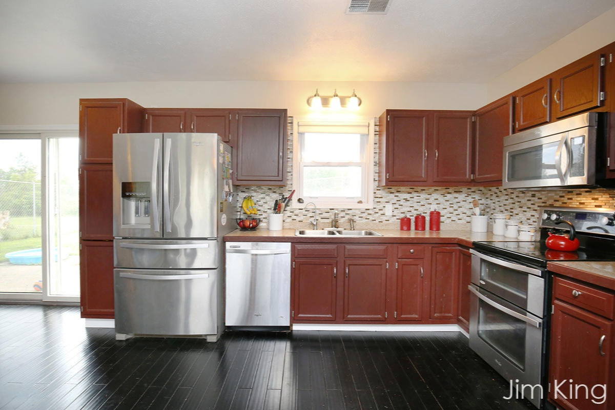 10735 Bale Road Lakeview, MI 48850 - Photo 9 of 31 IMG_1081