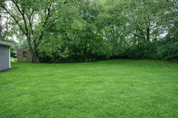 $1,800 | 100 Haven Street, Hendersonville, TN 37075