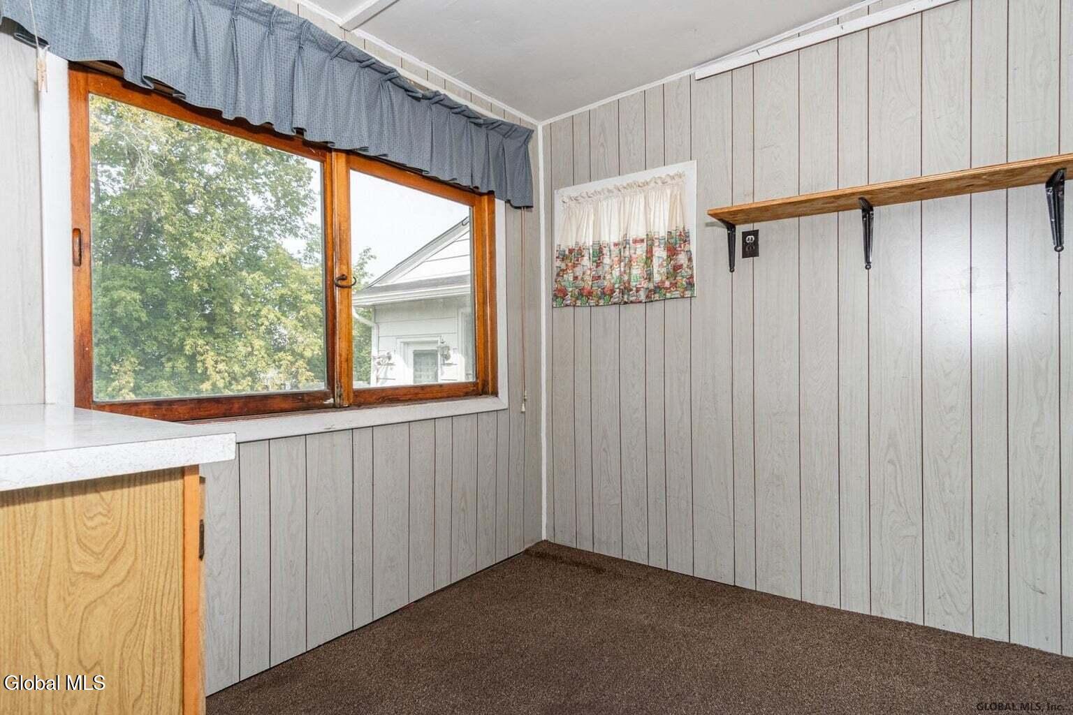 2151 Lenox Road Schenectady, NY 12308 - Photo 16 of 33 16