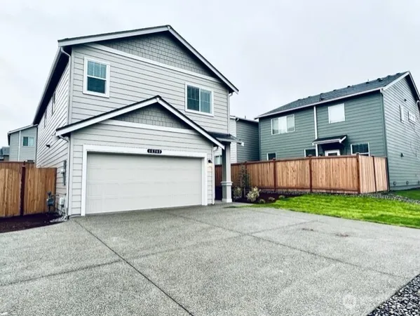 $3,100 | 18702 108th Avenue East, Puyallup, WA 98374
