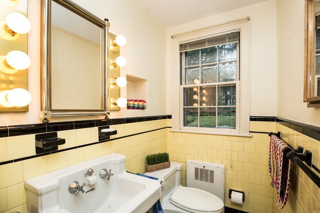 85 Pine Ridge Road Reading, MA 01867 - Photo 20 of 22