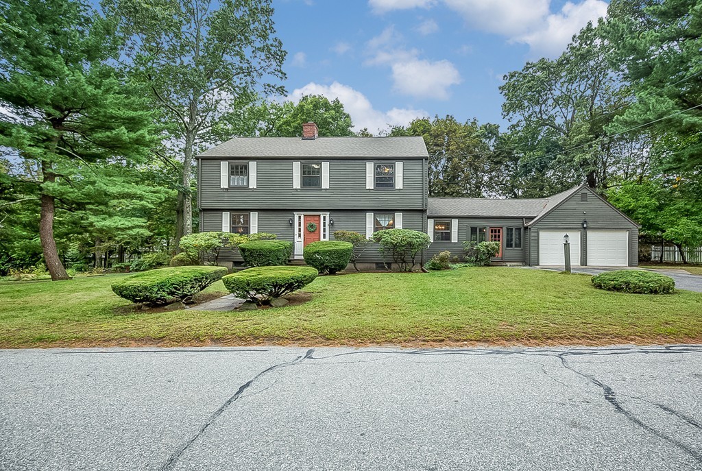 85 Pine Ridge Road Reading, MA 01867 - Photo 2 of 22