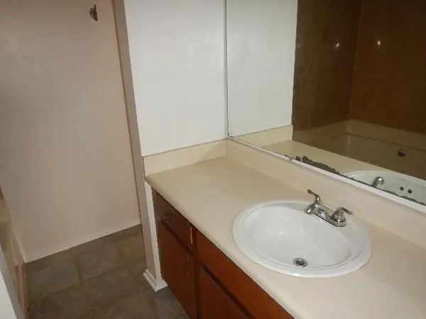 $1,450 | 5219 Cross Creek Drive, Marrero, LA 70072