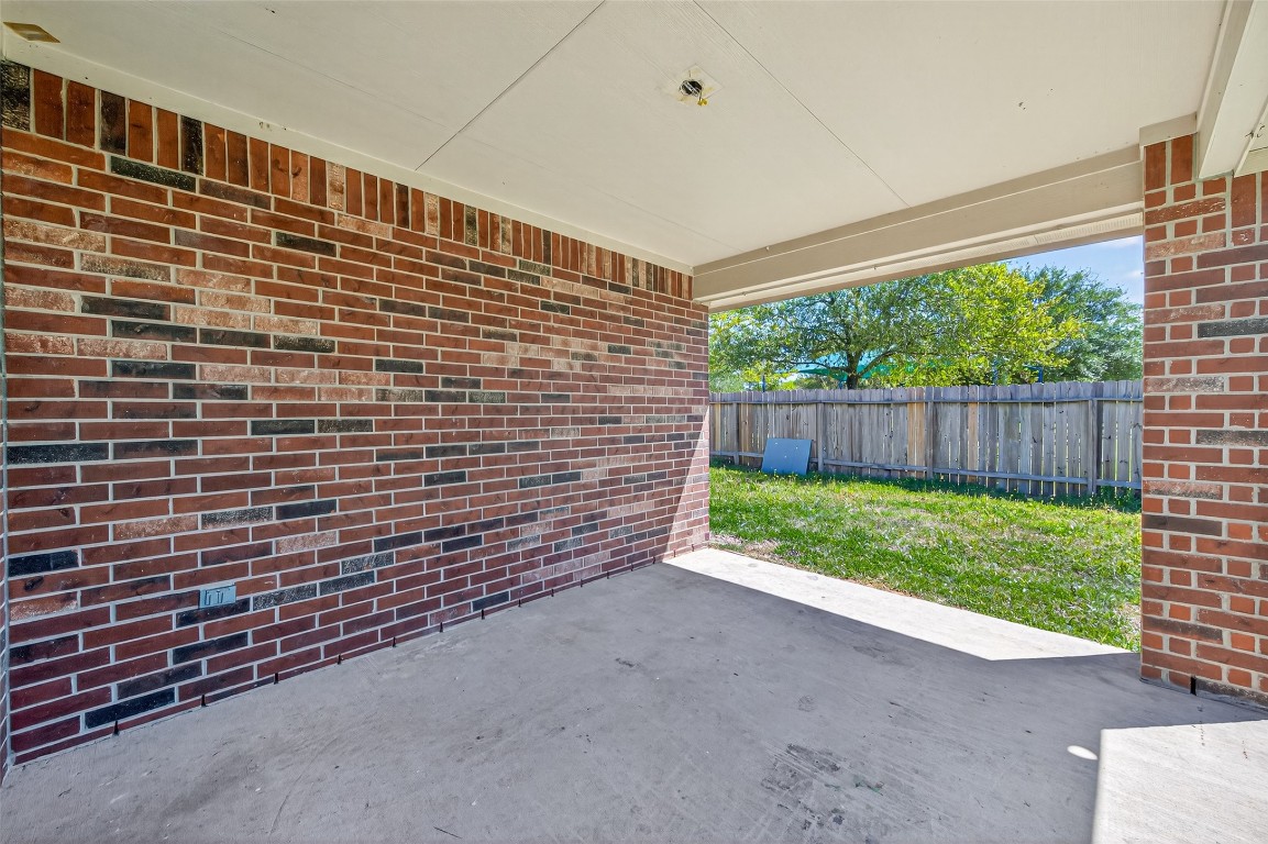 19902 Chaste Tree Lane Humble, TX 77338 - Photo 39 of 43 a view of outdoor space and yard