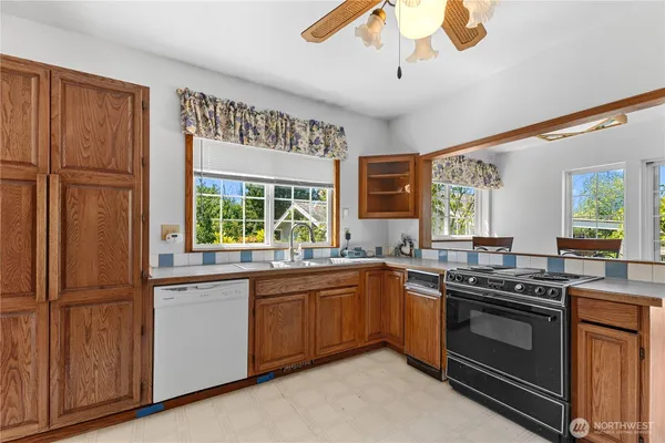 $699,950 | 1676 Collins Road, Buckley, WA 98321