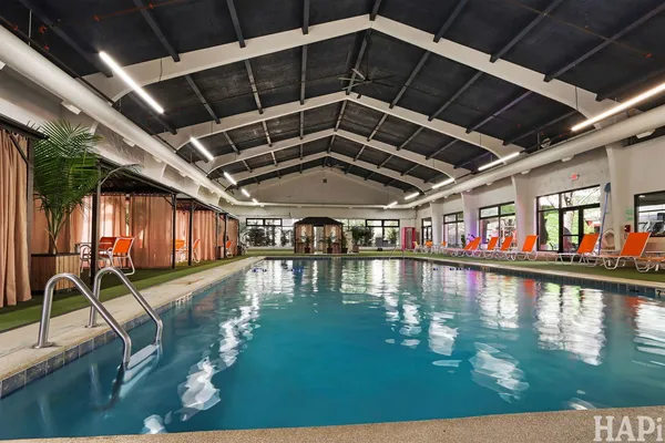 $1,300 | 6175 West Grand Avenue, Unit 2010, Gurnee, IL 60031