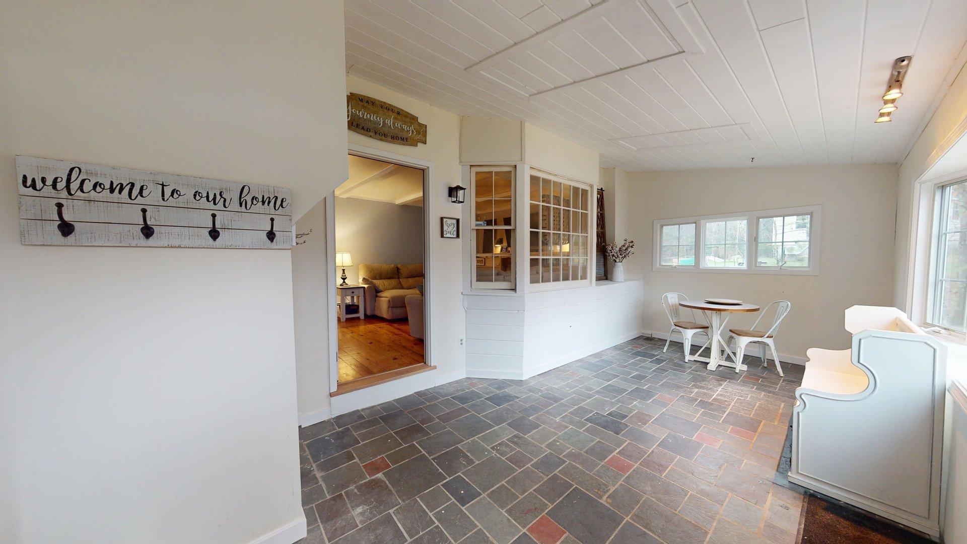 66 Litchfield Road Londonderry, NH 03053 - Photo 5 of 47 Gallery Image 5