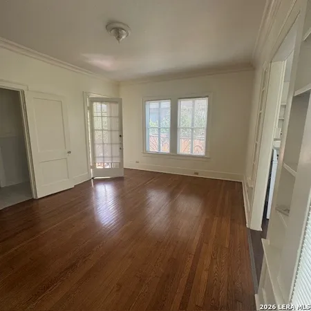 $800 | 126 East Hollywood Avenue, Unit 2, San Antonio, TX 78212