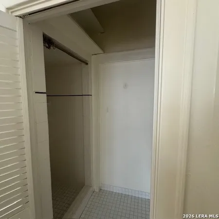 $800 | 126 East Hollywood Avenue, Unit 2, San Antonio, TX 78212