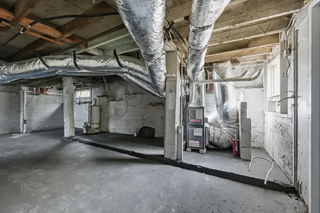 a view of room with a fireplace