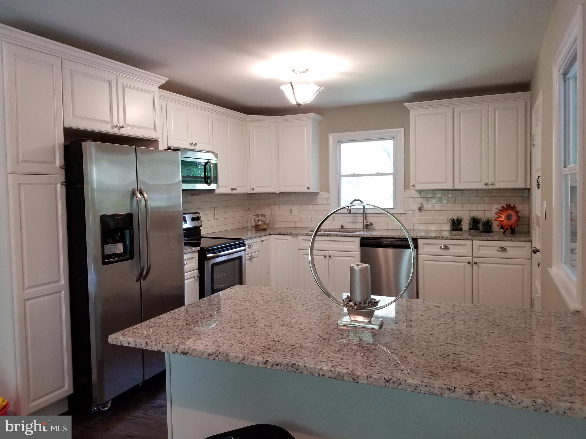 686 Dill Road Severna Park, MD 21146 - Photo 3 of 25 Kitchen