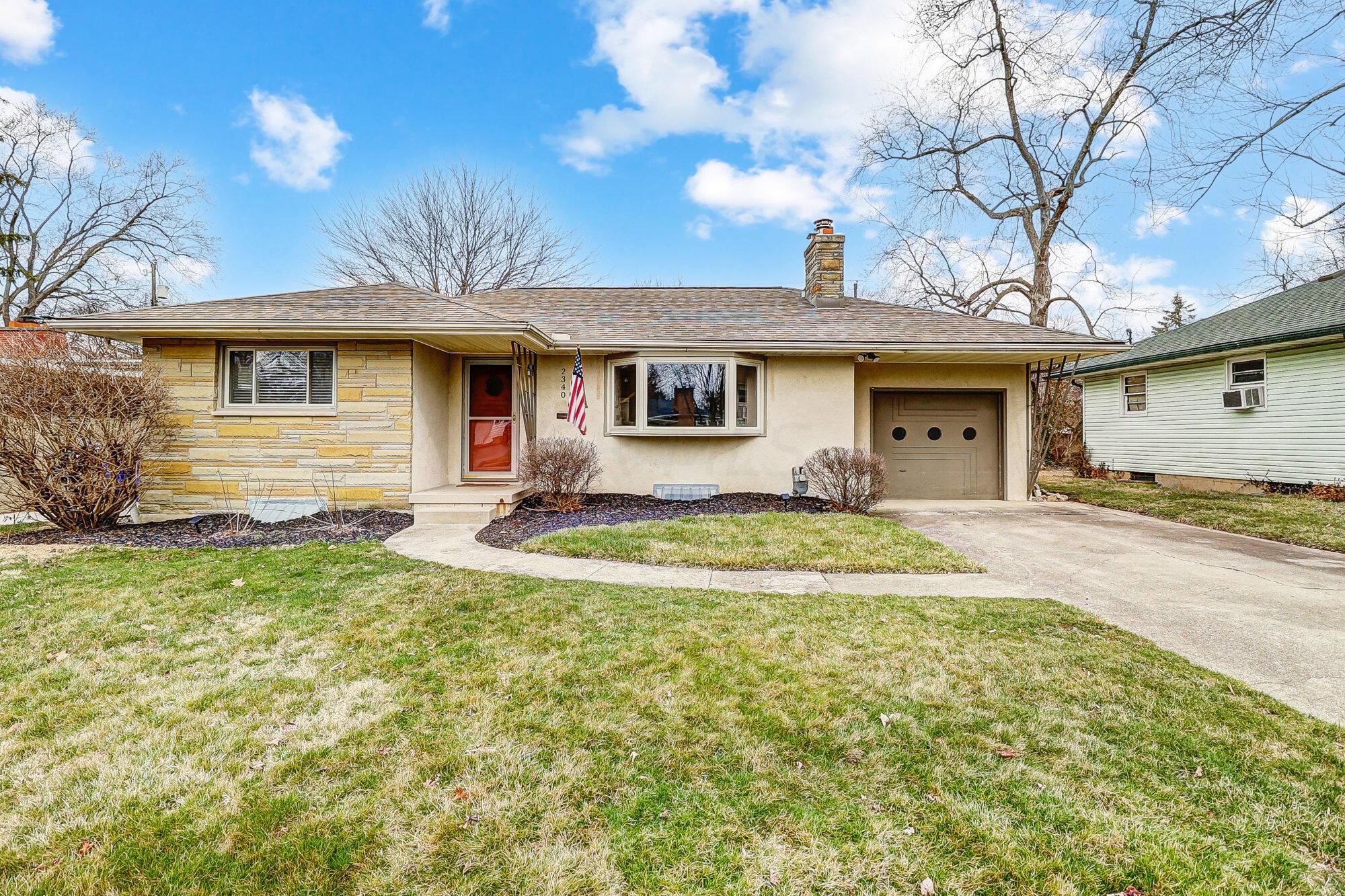 2340 Cranford Road Columbus, OH 43221 - Photo 1 of 39 001